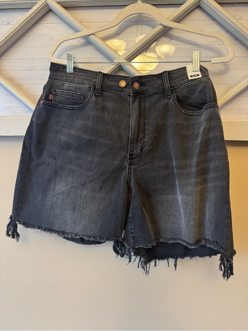 Judy Blue Black Denim Shorts Distressed Frayed Raw Hem Mid Rise Sz 1XL NWT